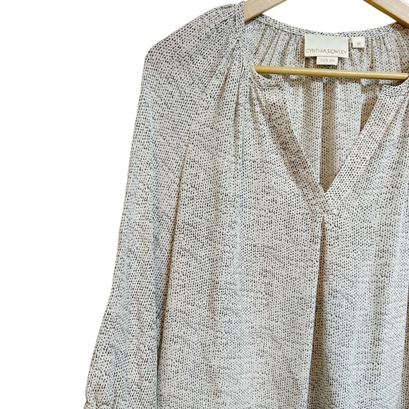 Cynthia Rowley 100% Silk Blouse Size Medium - Picture 2 of 8